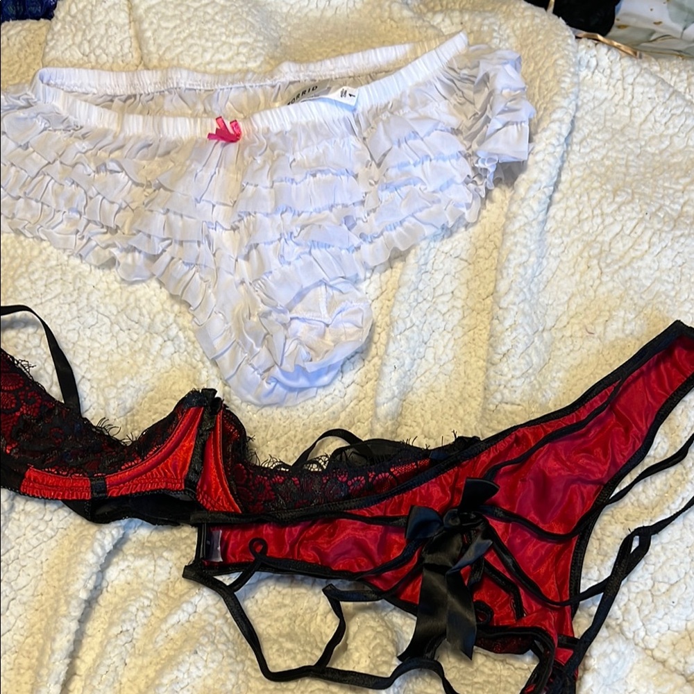 Bundle - Picture 8 of 9